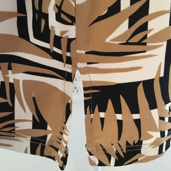 🌷SALE🌷BCBGMaxAzria Halter Bodycon Print Dress XS - Picture 5 of 8